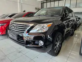 KM 39rb ANTIK LEXUS LX570 2011 ISTIMEWA SIAP PAKAI SURABAYA