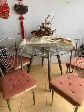 Meja Makan Bulat Kaca + 4 Kursi Makan