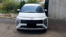 Hyundai Stargazer Prime AT Putih NIK 2023 Like New Low KM 26rb Record