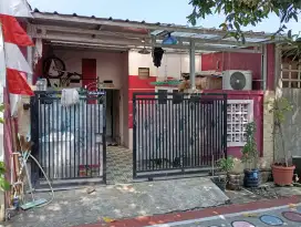 Rumah sudah full renov, siap huni,