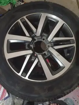 Velg Fortuner VRZ r18 original + ban Bridgestone second