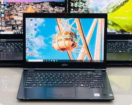 Laptop Fujitsu U7410 Core i7 gen10 Ram 8GB Layar 14inch N-DC