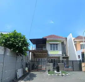 ‼️JUAL CEPAT‼️Rumah 2 Lantai Siap Huni diPerum Sakura Ketintang SBY.