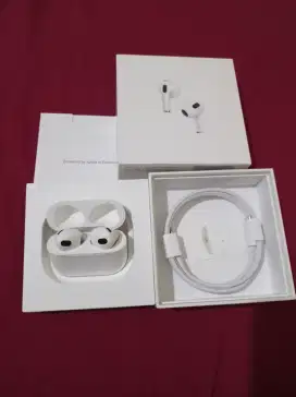 Airpods Gen 3 Like New