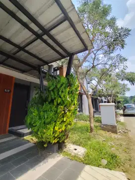 Jual. Cepat rumah siyap huni di cisauk serpong, tidak banjir dan aman