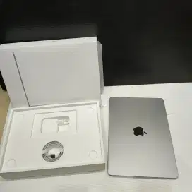 Apple MacBook Air M3 13 inch 24GB 512GB Second iBox Like New