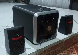 Speaker aktif 2.1 Delux