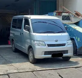 Daihatsu Granmax Minibus 2022