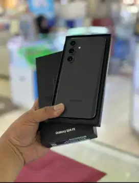 S24 FE 8/256gb fullset
 like new