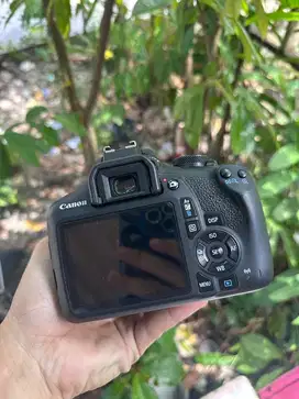 Canon 1500d lensa 18 55mm is ii wifi