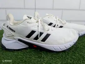 Sepatu Adidas terrex outdoor sport