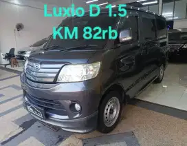 Daihatsu Luxio 1.5 d 2017 KM82rb grey manual luksio van surabaya
