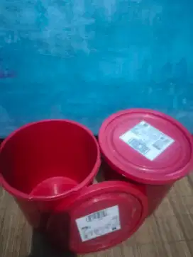 Di jual ember bekas es krim Diamon