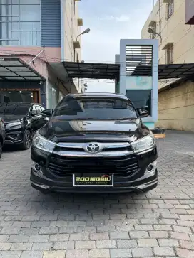 Toyota Innova Reborn V 2.4 A/T 2018, Hitam