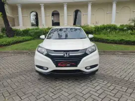 ( TDP : 5jt ) HR-V E 1.5 CVT 2018
Putih