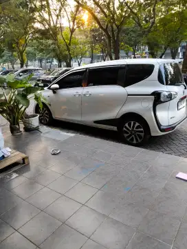 Dibutuhkan daily worker