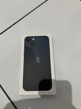 Iphone 13 128 kondisi masi seperti baru