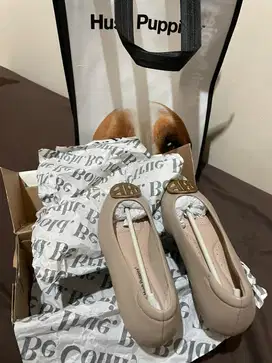 Hush puppies flat