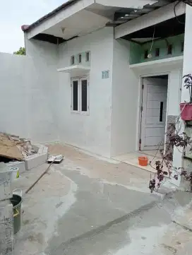 Dijual butuh rumah
