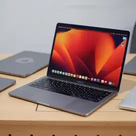 MacBook Pro Retina Mid 2017 8/256GB Mulus Grade A