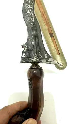 Keris Singo Barong Mataram Sepuh Ngemut Mustika