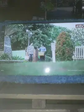 TV LED 24inch merek Advan