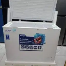 freezer box bekas aqua 200 liter