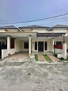 CARI RUMAH BISA KEMANA AJA? LOKASI INI DEKAT PINTU TOL LOH