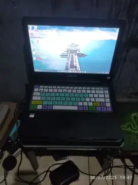 ASUS X454W windows 11 home original minus dikit