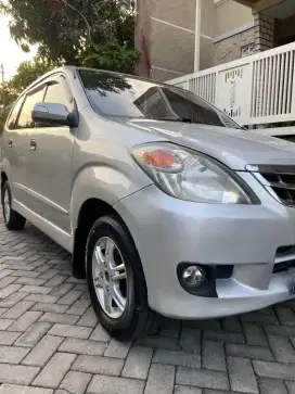 Xenia 2011 Xi Deluxe istimewa original mulus