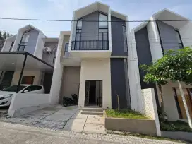 Rumah Baru 2 Lantai Dekat Kraton Jogja