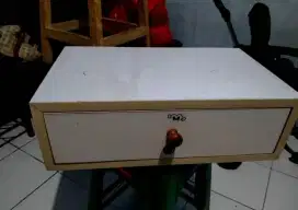LACI KAYU PAPAN MELAMIN