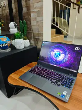 Laptop Lenovo LOQ 15IRX9 I7 13650HX RTX4060 x rog tuf victus msi