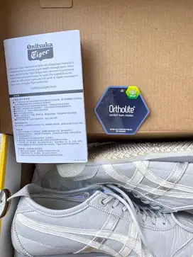 Sepatu onitsuka tiger