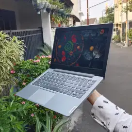 LAPTOP UKURAN 12INCH LANCAR WIN 10