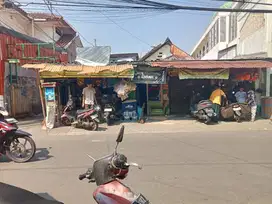 JL Rumah Lama Pinggir Jalan Raya