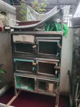 Kandang bekas tingggal di terapin lagi