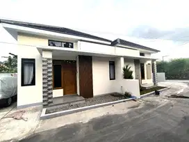 Rumah Baru Harga Ekonomis dekat Jalan Tempel Turi