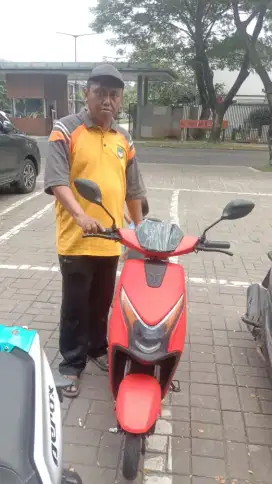 SEPEDA LISTRIK UWINFLY D65