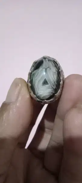 Batu akik atau cincin