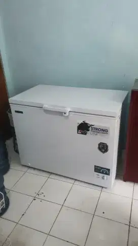 Freezer 330 liter