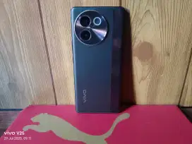VIVO V30E 5G 8/256 NFC ORIGINAL RESMI VIVO INDONESIA