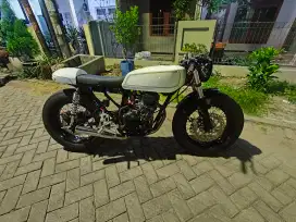 Cafe racer xs 250