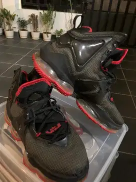 Sepatu Le bron 19 size 43 sepatu basket