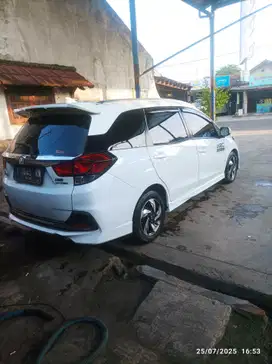 Honda Mobilio 2015 Bensin