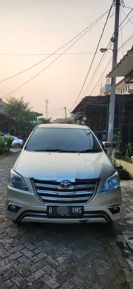 Toyota Kijang Innova 2011 G 2.0 AT Bensin