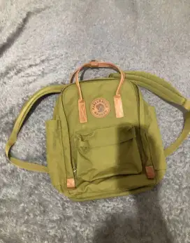 Preloved Fjallraven Kanken No. 2 Laptop 15”