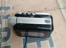 Handycam Atau Camcorder Aiptek Model V5X Gembling