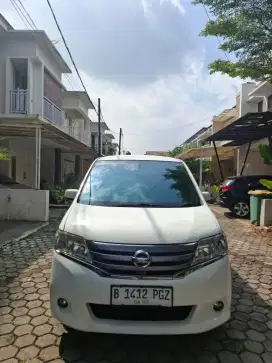 Nissan Serena X 2.0