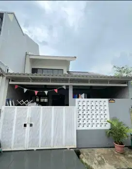 Rumah mungil siap huni di Graha Bintaro, Dekat Sektor 9